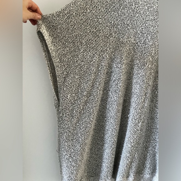 ❌SOLD Oversized Community Cardigan - Picture 6 of 7